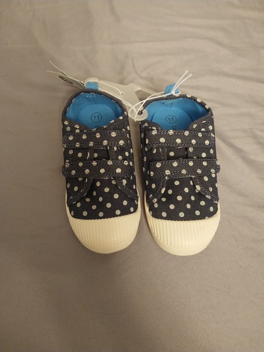 Kids Cat & Jack Navy Polka Dot Slip-On Sneakers. #094
